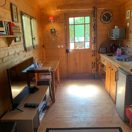 Roulotte Et Nature Luxury tent Mirepoix (Ariege)